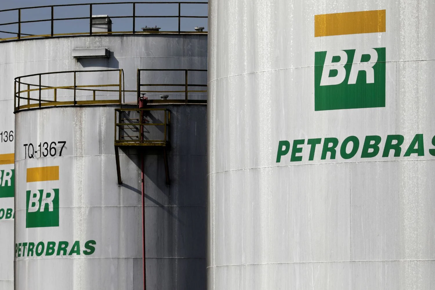 Leia mais sobre o artigo Petrobras: A Diversificação de Investimentos em Energia e Sustentabilidade